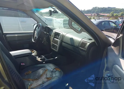 2004 Mercury Mountaineer из США, поврежденный, VIN 4M2ZU86K84ZJ29277